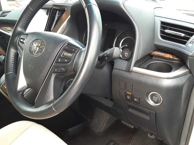 TOYOTA ALPHARD 2022