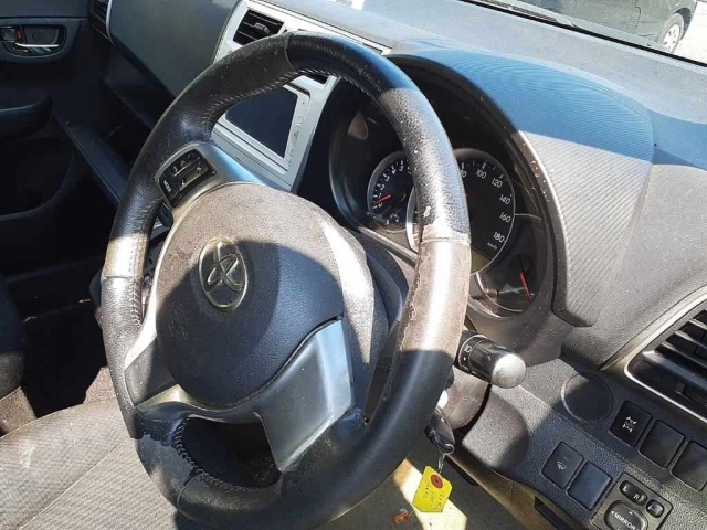 TOYOTA RACTIS 2013
