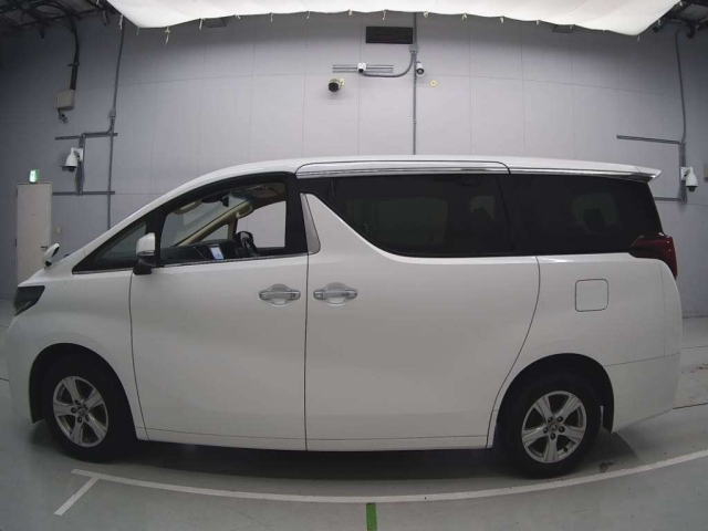 TOYOTA ALPHARD 2022