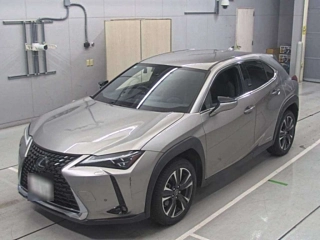 LEXUS UX 2020