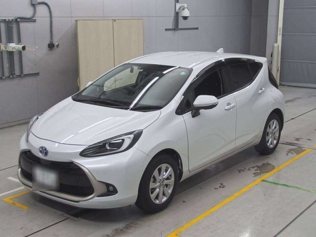 TOYOTA AQUA 2022