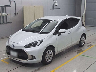 TOYOTA AQUA 2022
