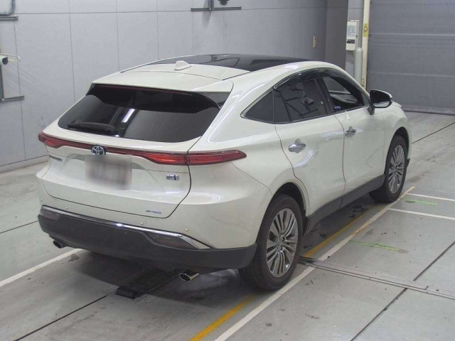 TOYOTA HARRIER 2022