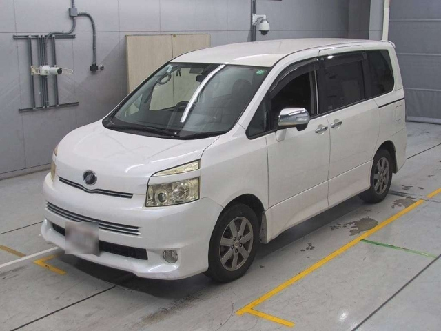 TOYOTA VOXY 2008