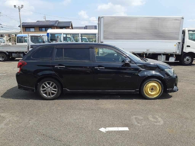 TOYOTA COROLLA FIELDER 2015