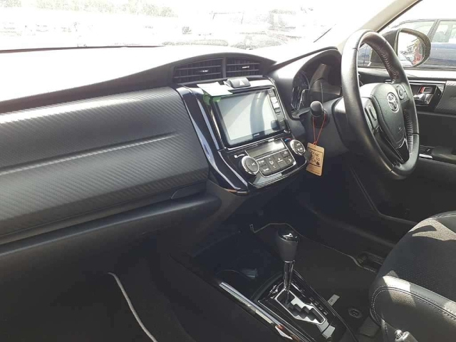 TOYOTA COROLLA FIELDER 2015