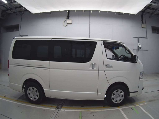 TOYOTA REGIUS ACE VAN 2016