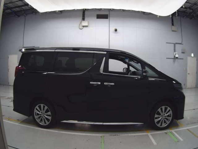 TOYOTA ALPHARD 2021