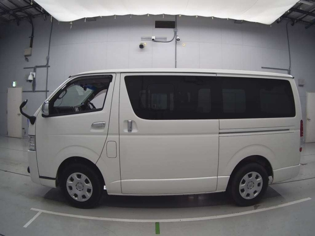 TOYOTA REGIUS ACE VAN 2016