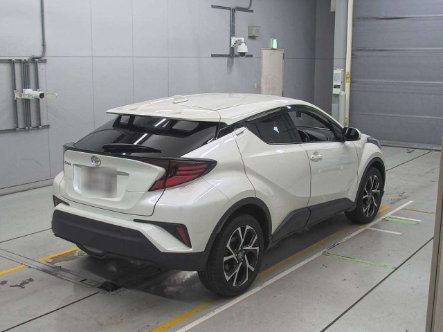 TOYOTA C-HR 2021