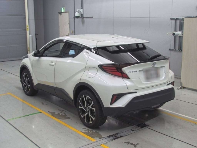 TOYOTA C-HR 2021
