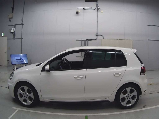 VOLKSWAGEN GOLF 2011
