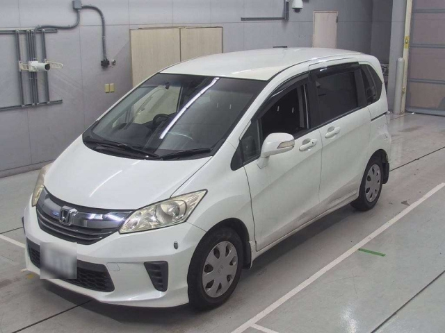 HONDA FREED 2015
