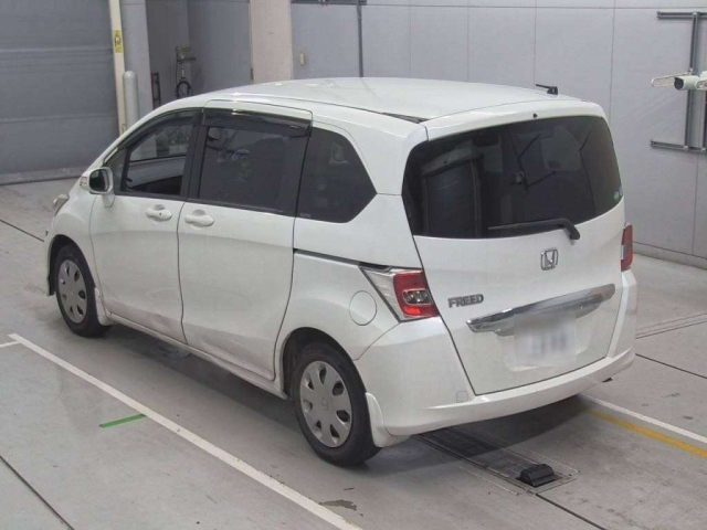 HONDA FREED 2015