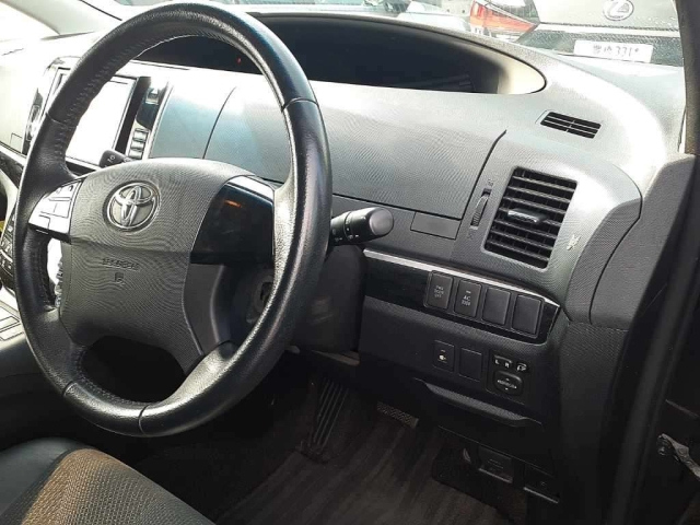 TOYOTA ESTIMA HYBRID 2014