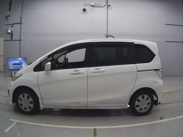 HONDA FREED 2015