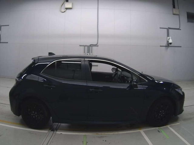 TOYOTA COROLLA SPORT 2021