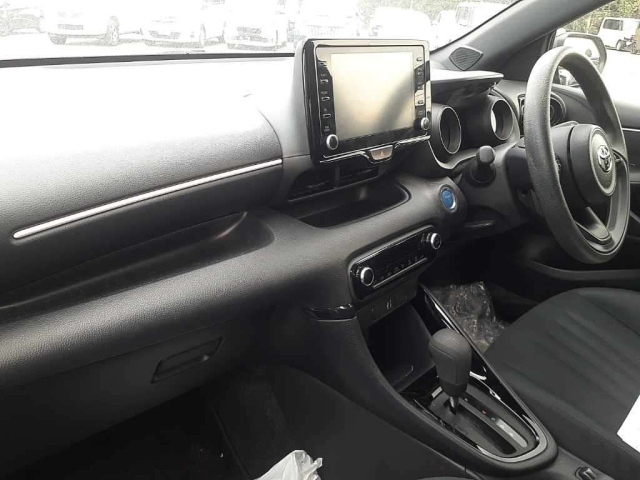 TOYOTA YARIS 2022