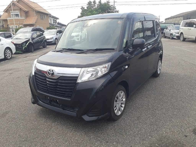 TOYOTA ROOMY 2019