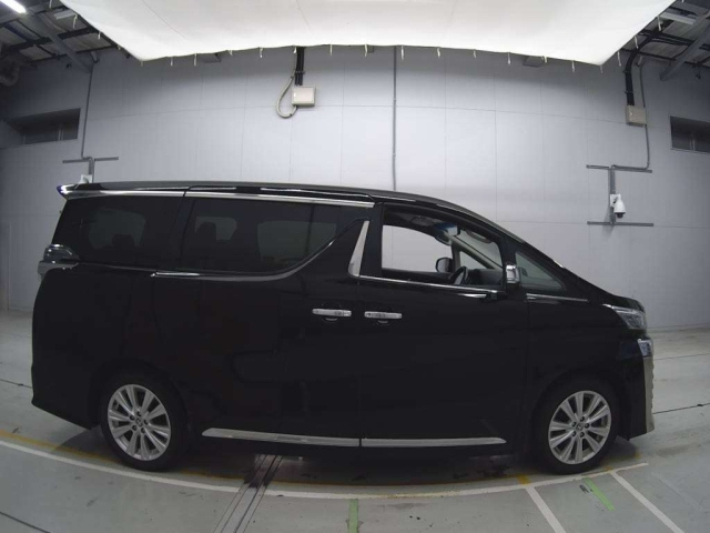 TOYOTA VELLFIRE 2020