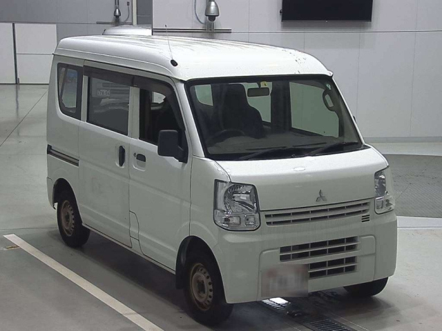 MITSUBISHI MINICAB VAN 2015
