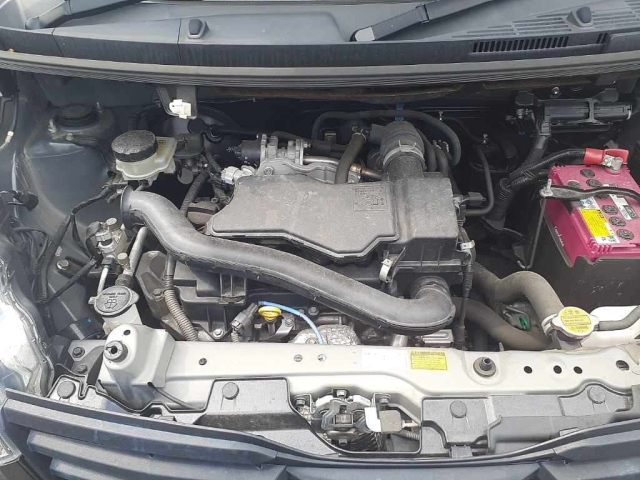 TOYOTA ROOMY 2019