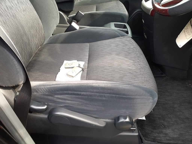 TOYOTA ALPHARD 2009
