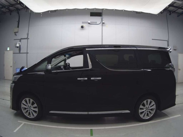 TOYOTA VELLFIRE 2020