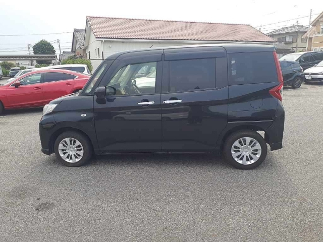 TOYOTA ROOMY 2019