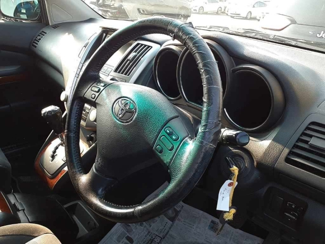 TOYOTA HARRIER 2008