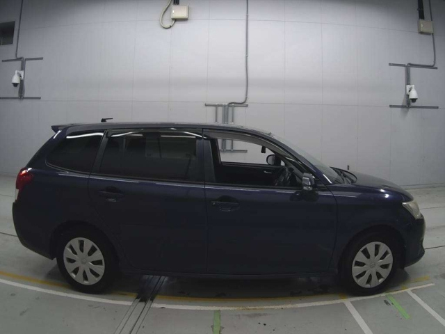 TOYOTA COROLLA FIELDER 2013