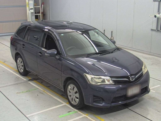 TOYOTA COROLLA FIELDER 2013