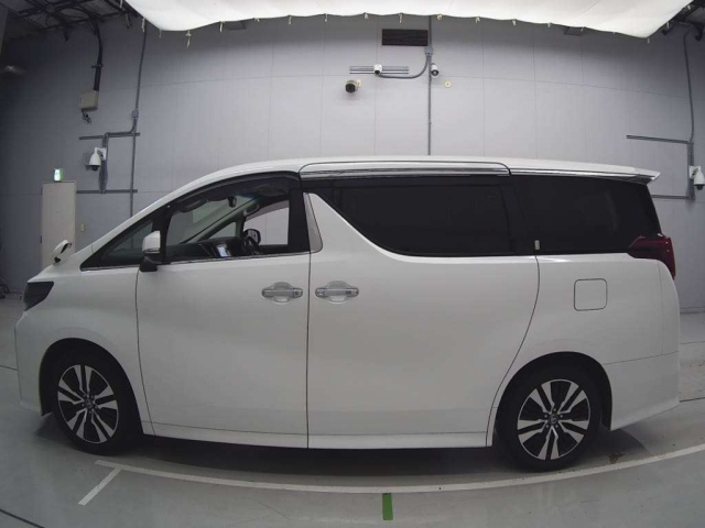 TOYOTA ALPHARD 2021
