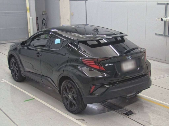 TOYOTA C-HR 2023