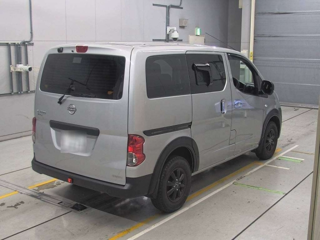 NISSAN NV200 2021