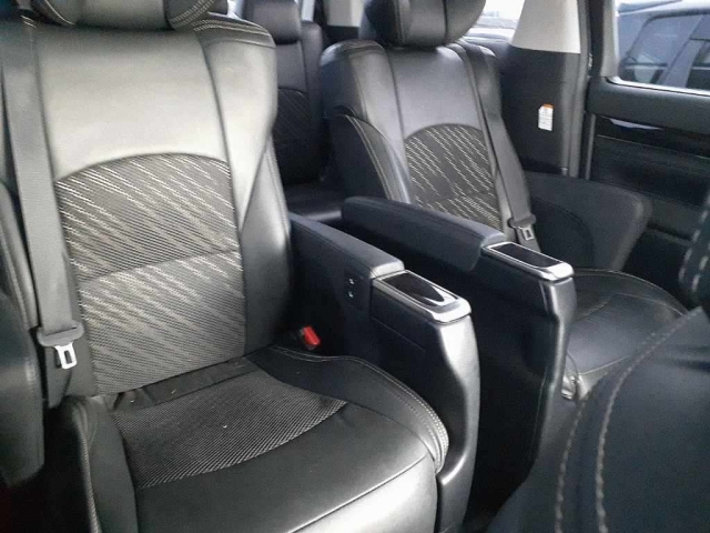 TOYOTA ALPHARD 2019