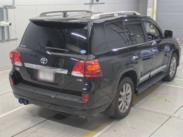 TOYOTA LAND CRUISER 2015