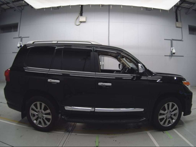 TOYOTA LAND CRUISER 2015