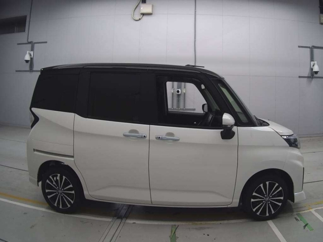 TOYOTA ROOMY 2025