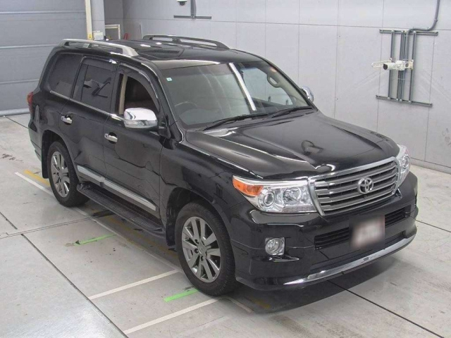 TOYOTA LAND CRUISER 2015