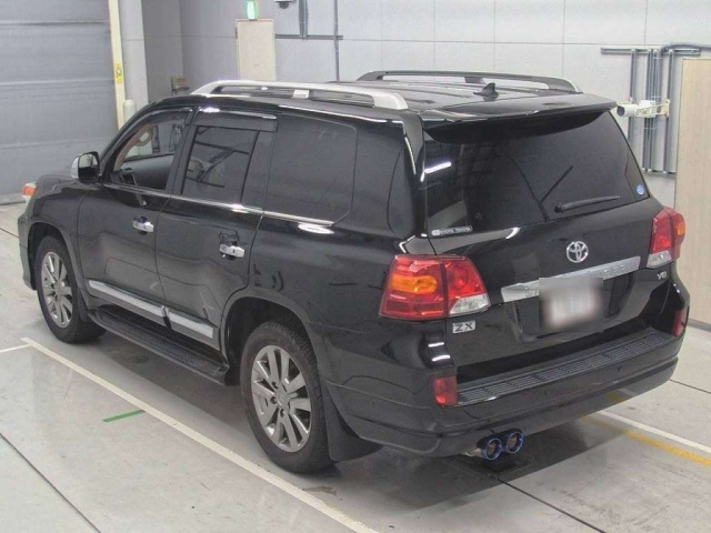 TOYOTA LAND CRUISER 2015