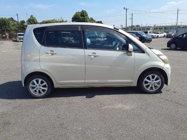 DAIHATSU MOVE 2008
