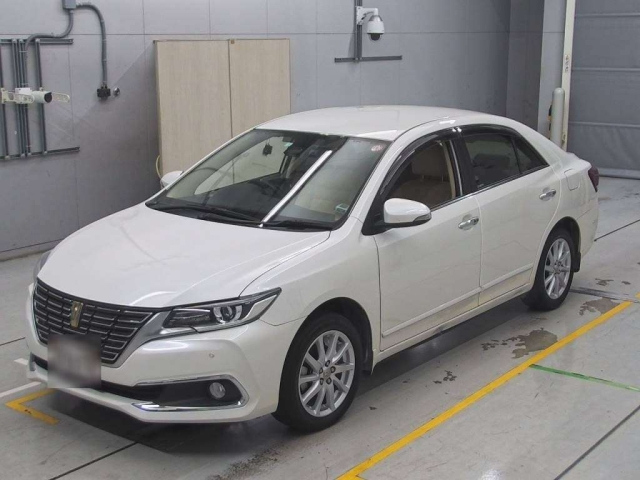 TOYOTA PREMIO 2020