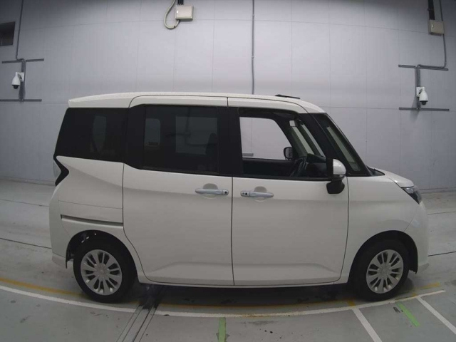 TOYOTA TANK 2019