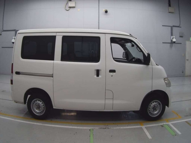 TOYOTA LITE ACE VAN 2018