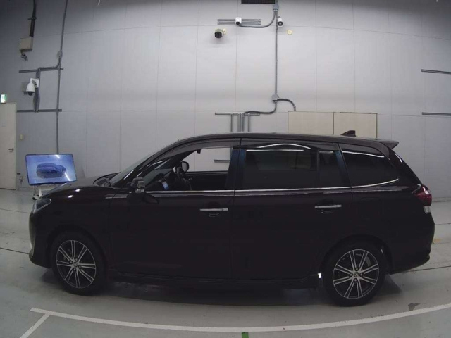 TOYOTA COROLLA FIELDER 2016