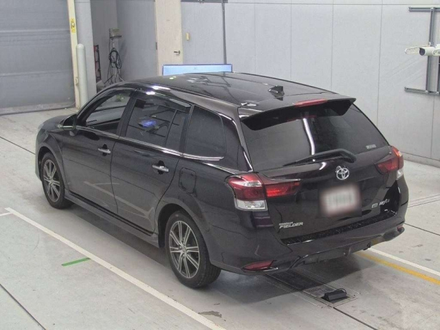 TOYOTA COROLLA FIELDER 2016