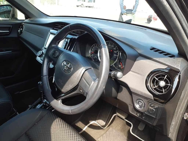 TOYOTA COROLLA FIELDER 2016