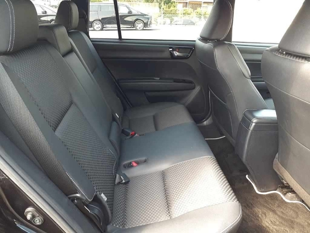 TOYOTA COROLLA FIELDER 2016