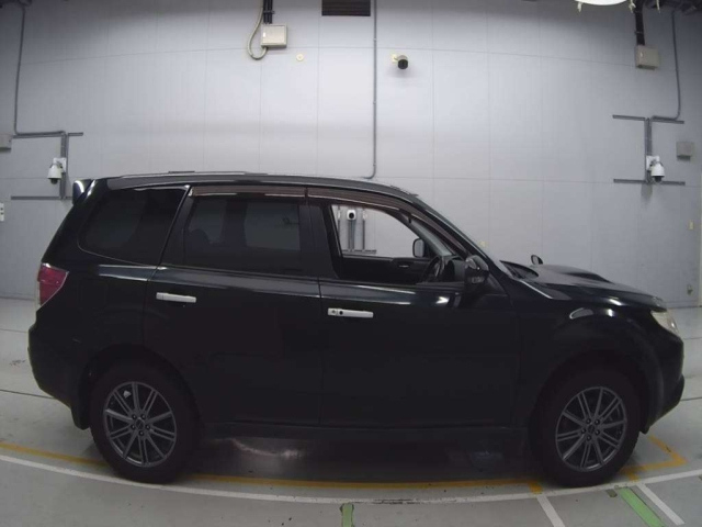 SUBARU FORESTER 2011